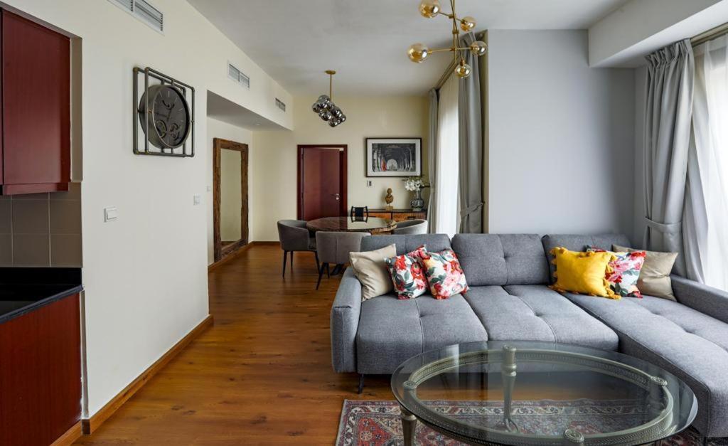 Beautiful Stylish 1 Bedroom By The Jbr ! *