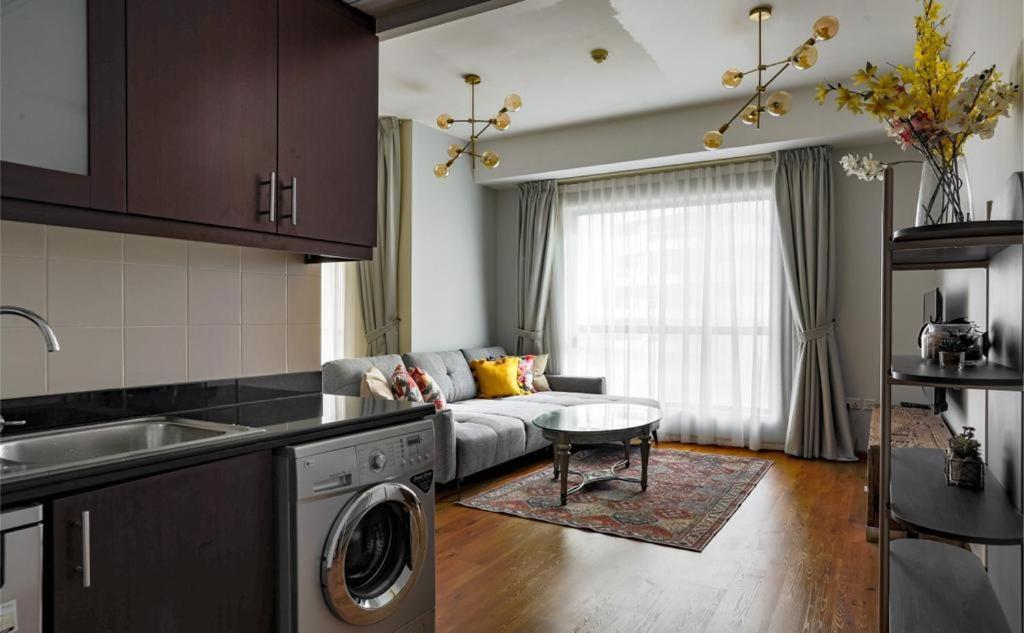 Beautiful Stylish 1 Bedroom By The Jbr ! * Dubai